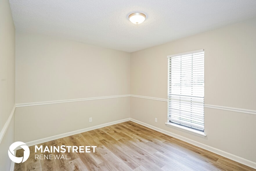 Building Photo - 421 Jonquil Ct