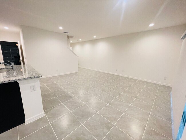 Building Photo - Coming Soon!!!-Blue Springs Reserve-180 Glass Onion Dr Groveland, FL 34737