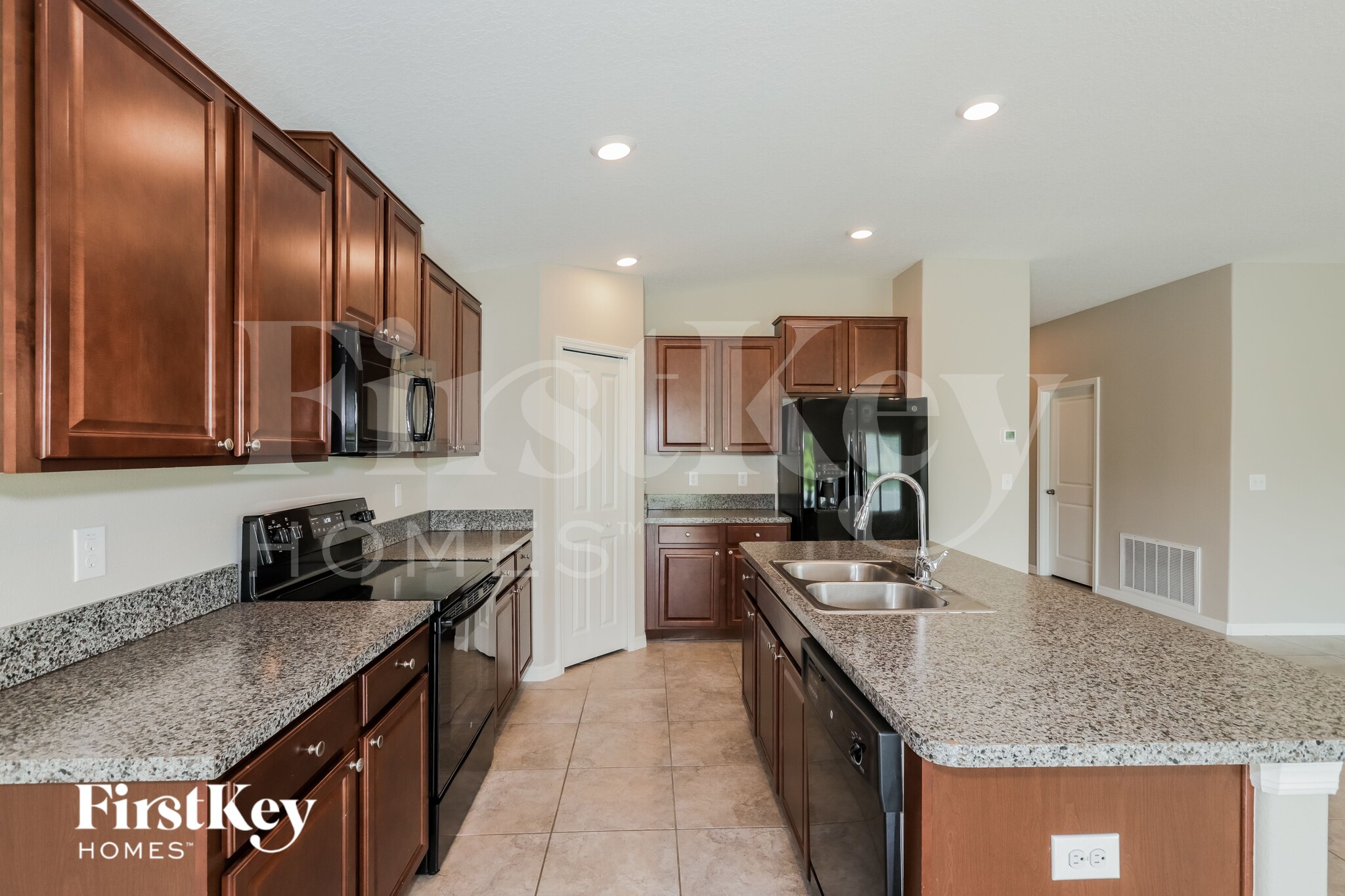 Building Photo - 14616 Scottburgh Glen Dr