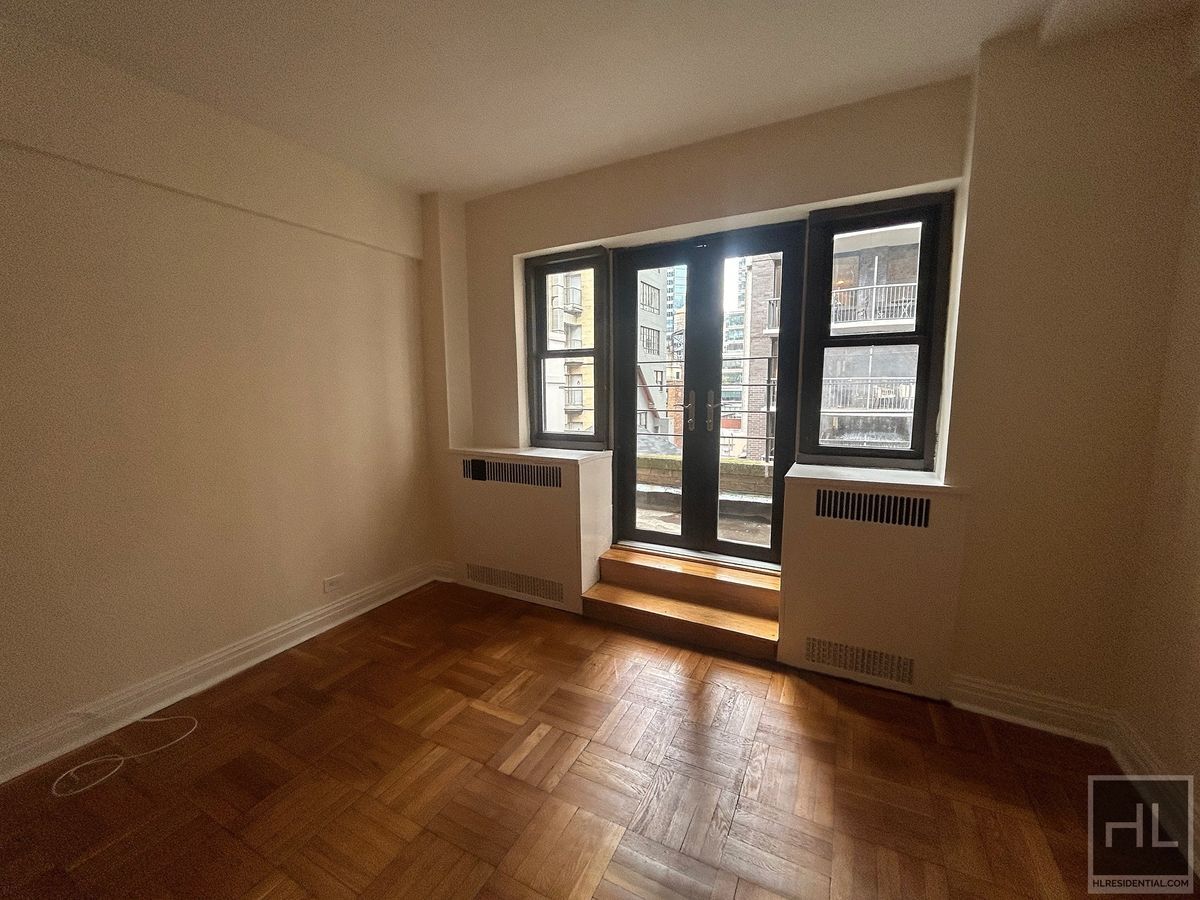 Building Photo - EAST 56 STREET