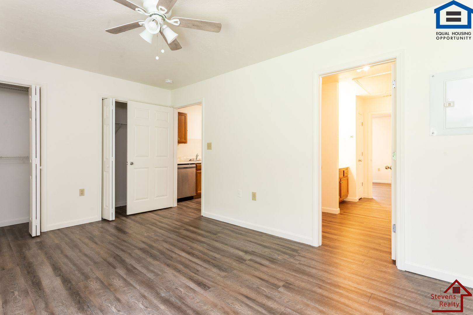 Building Photo - 6423 Son Light Way
