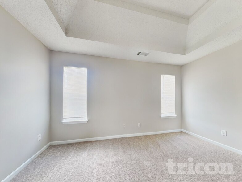 Building Photo - 50 Robertford Dr