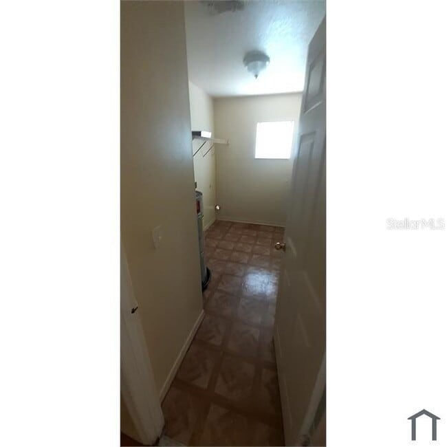 Building Photo - 4226 E Palifox St