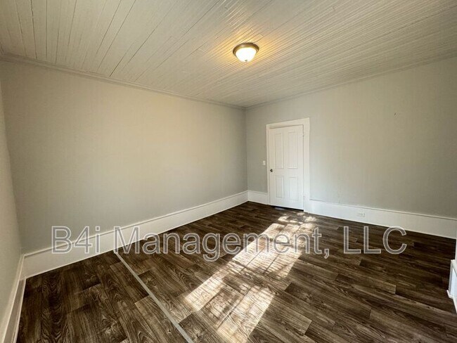 Building Photo - 306 Veazey St