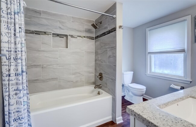 Building Photo - 138 Cherry Rd