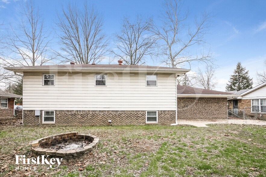 Building Photo - 9570 Gemini Dr