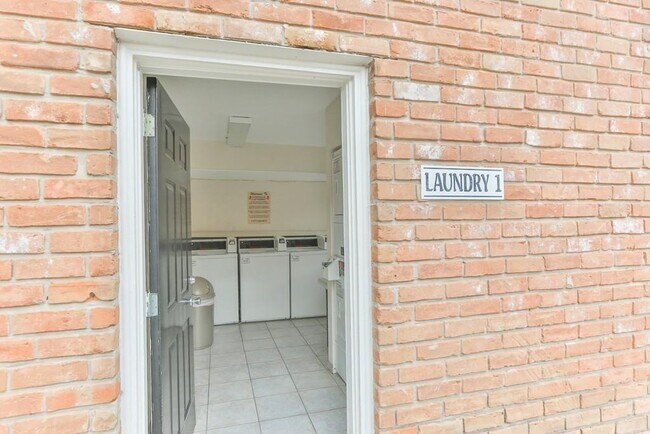 Building Photo - 14333 Memorial Dr