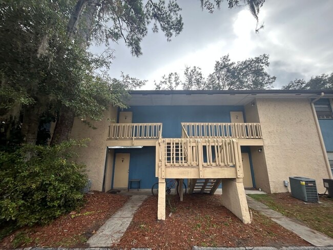 Building Photo - Super Cute 2 Bed/1 Bath in Quiet Community!