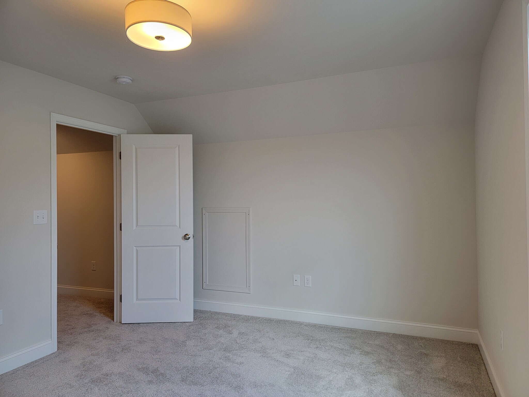 Building Photo - 226 Millard Dr