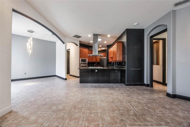 Building Photo - 349 La Creek Ct