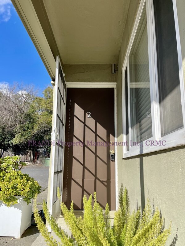 Building Photo - 1504 Vallejo Ave