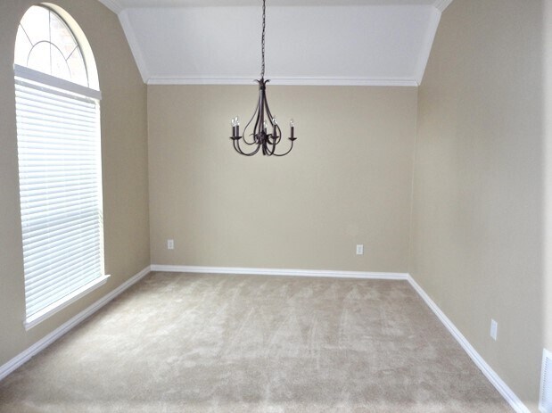 Building Photo - 2696 Deer Hollow Dr