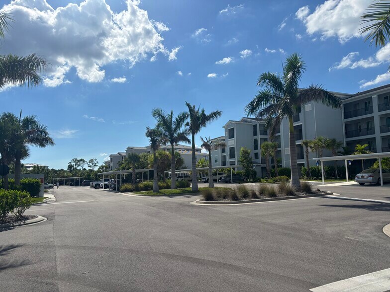 Building Photo - 14151 Heritage Landing Blvd