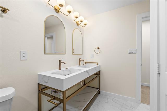 Building Photo - 2417 Arrow Ln