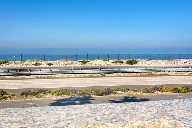 Building Photo - 20 S Cays Ct