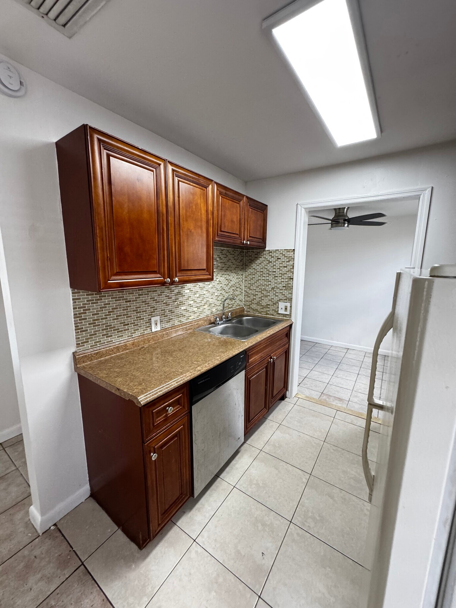 Building Photo - 3403 Rostan Ln