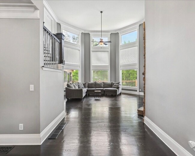 Building Photo - 4020 W Stubbs Rd