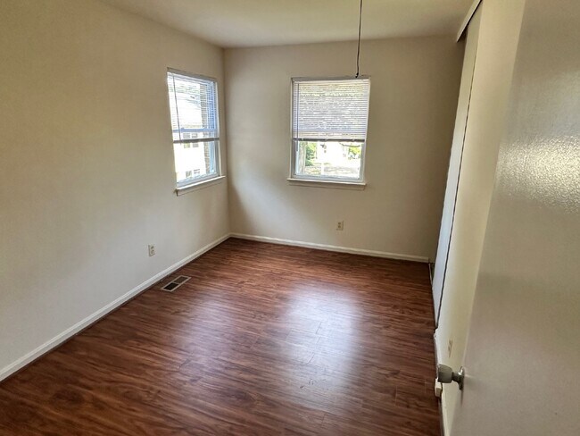 Building Photo - Cozy Townhome Living in a Convenient Lorton Location