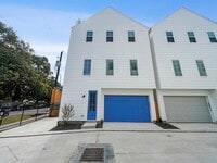 Building Photo - 2007 Bauer Dr