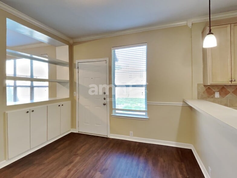 Building Photo - 3203 Farrel Hill St