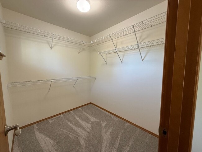 Building Photo - 1838 Bobs Hollow Ln