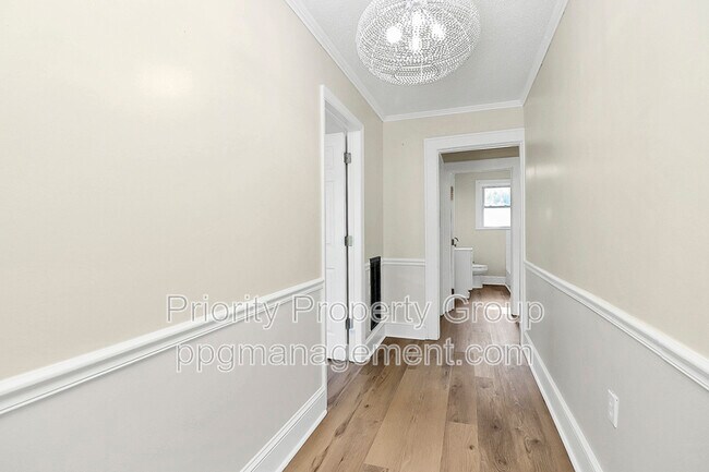 Building Photo - 1104 Linwood Rd