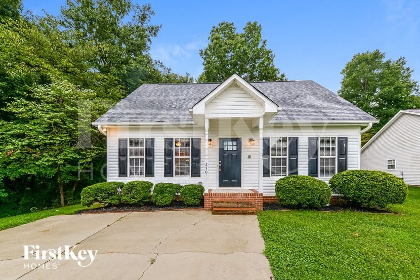 Primary Photo - 270 Coghill Dr