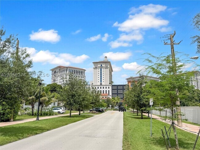 Building Photo - 3128 Coconut Grove Dr
