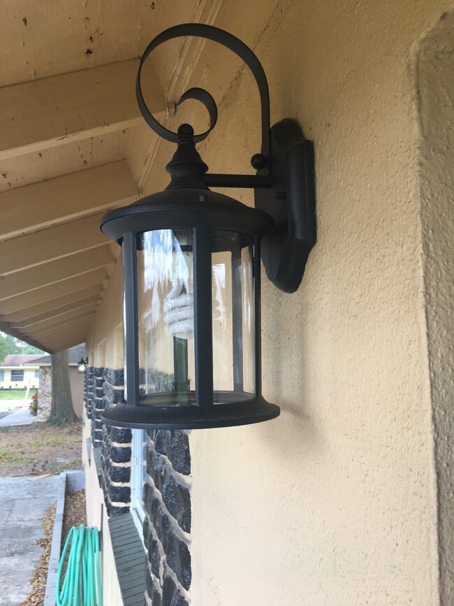 Building Photo - 5801 6th St