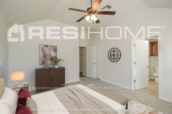 Building Photo - 509 Crestland Dr