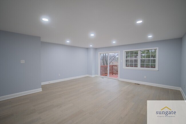 Building Photo - 43 Wellspring Cir