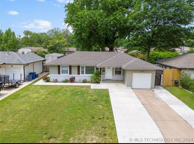 Building Photo - 3408 S Pittsburg Ave