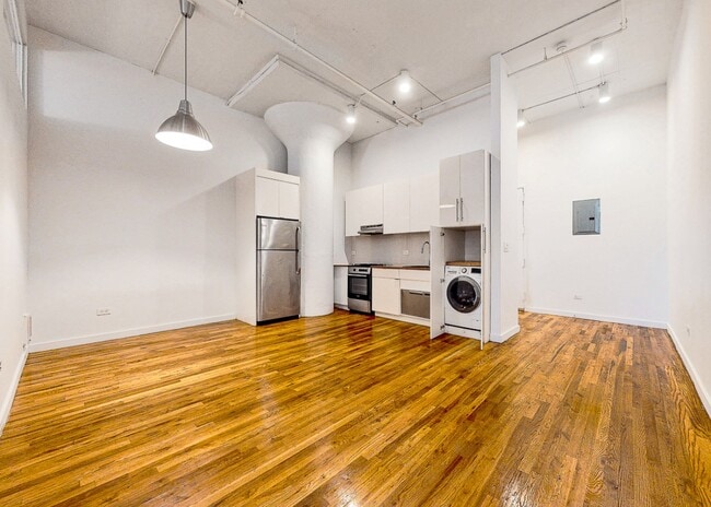 Building Photo - 315 Seigel St