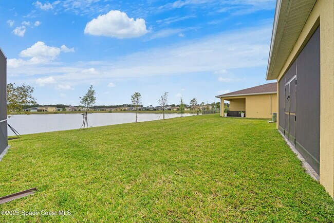 Building Photo - 715 Veridian Cir NW