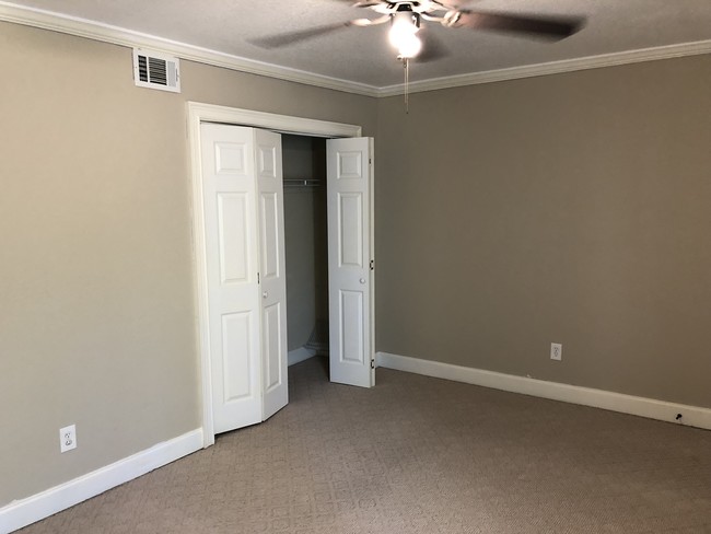 Building Photo - 4430 Tilly Mill Rd