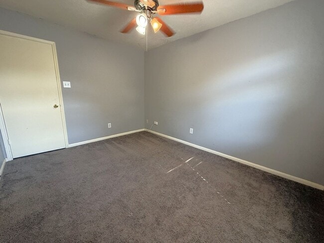 Building Photo - 2746 Georgina Falls Dr