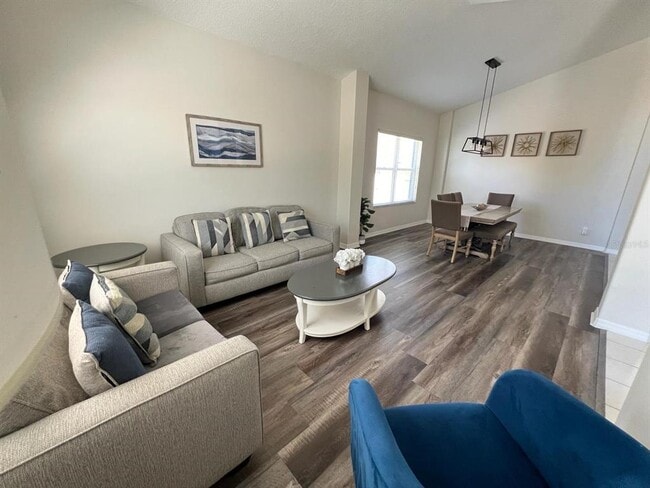 Building Photo - 116 Corvina Dr