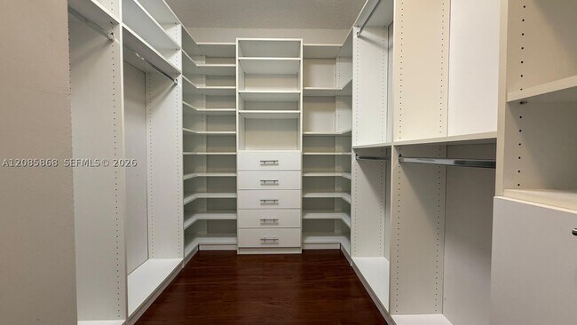 Building Photo - 4735 SW 164th Ave