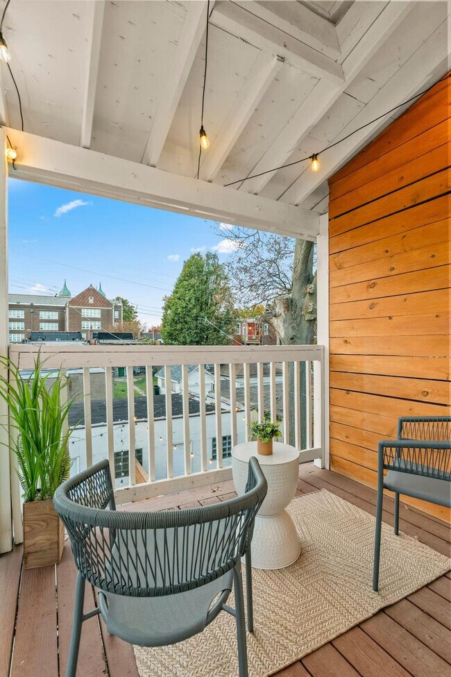 Building Photo - 3101 Old Rte 66