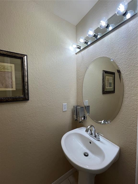 Building Photo - 2459 Caravelle Cir