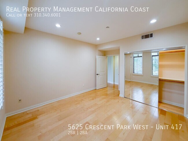 Building Photo - 5625 Crescent Prk W