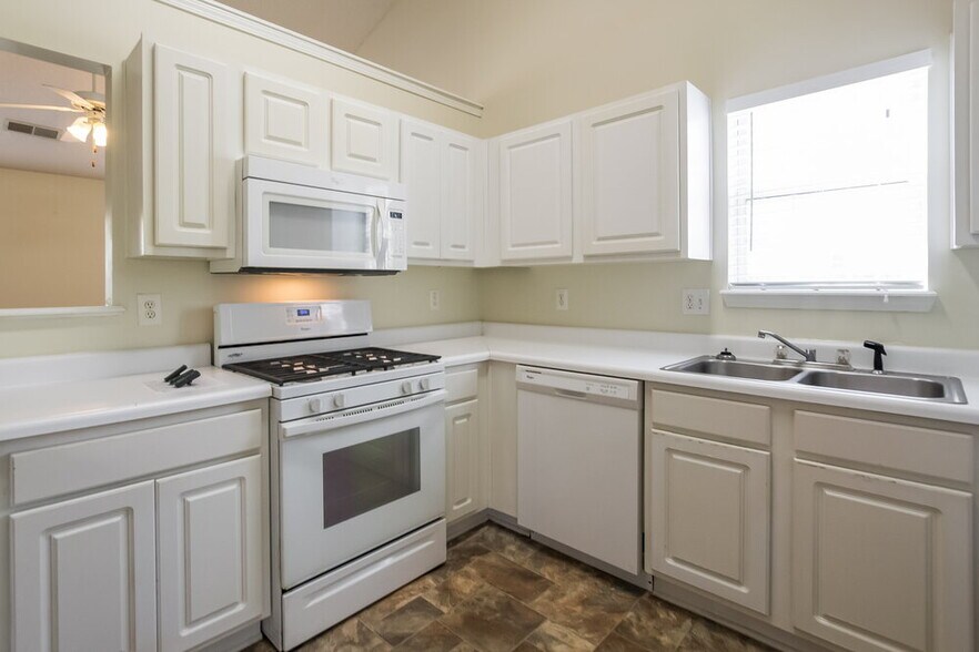 Building Photo - 4537 Baker Grove Rd NW