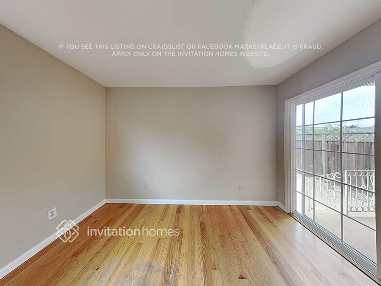 Building Photo - 2216 Emeric Ave