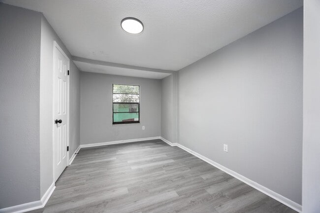 Building Photo - ? Fully Renovated 3-Bedroom Home in Starke...