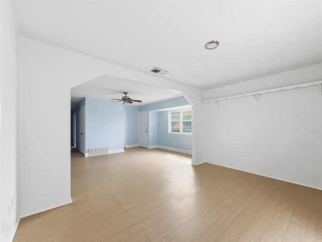 Building Photo - 617 Rosewood Hills Dr