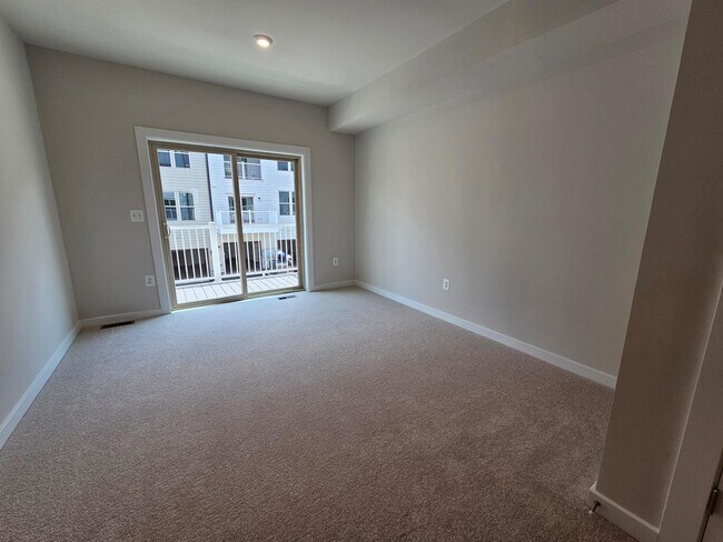 Building Photo - 13715 COBBLE Loop
