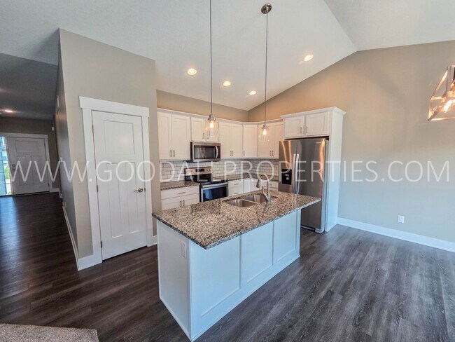 Building Photo - 16656 Wilden Dr