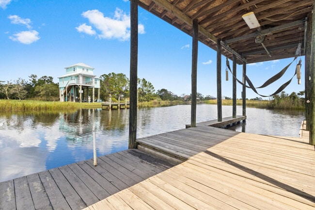 Building Photo - 4166 Old Lazy River Rd