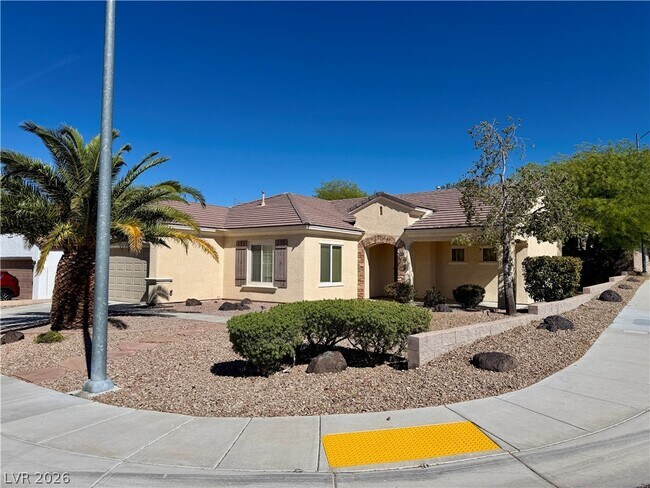 Building Photo - 2168 Sawtooth Mountain Dr