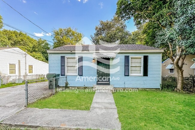 Building Photo - 1309 Alma Ave
